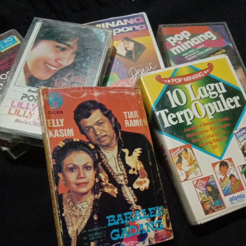 aneka kaset pita lawas LAGU MINANG