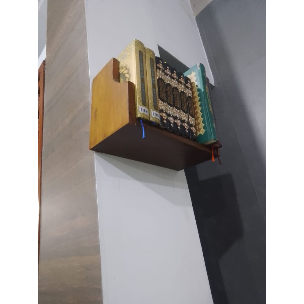 rak alqur'an/buku tempel dinding