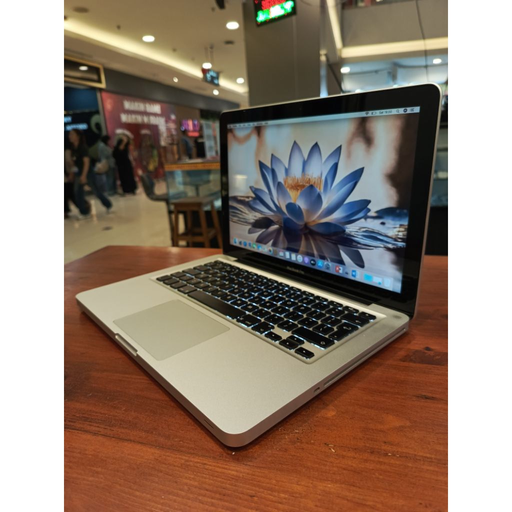 Macbook Pro 13 inch 2012 i7 Ram 8GB HDD 500GB Md102