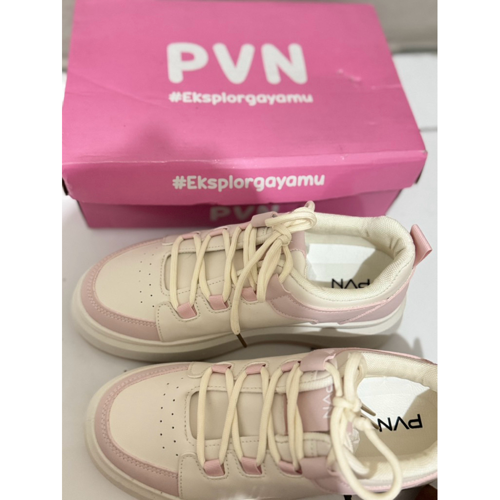 sepatu wanita pvn