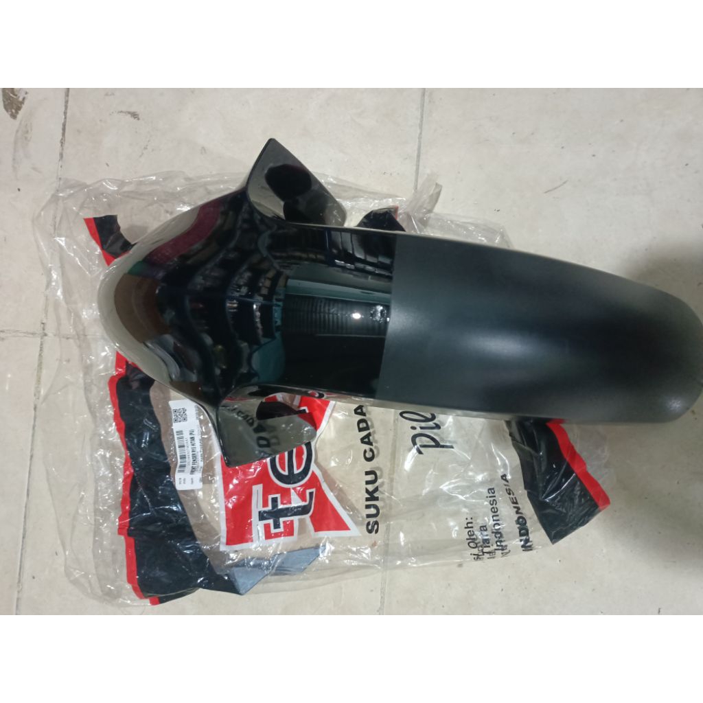 slebor depan R15 hitam tensi