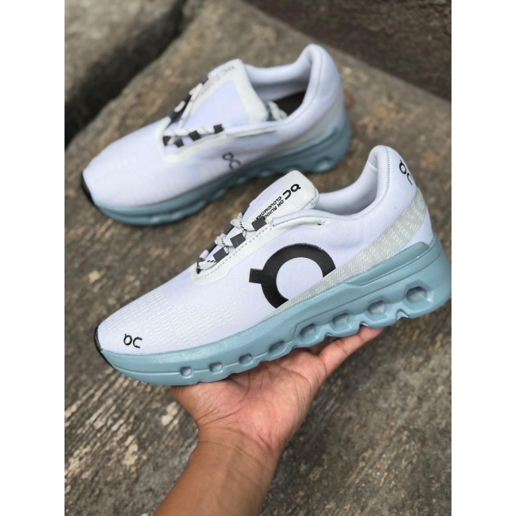 sepatu running on cloud monster