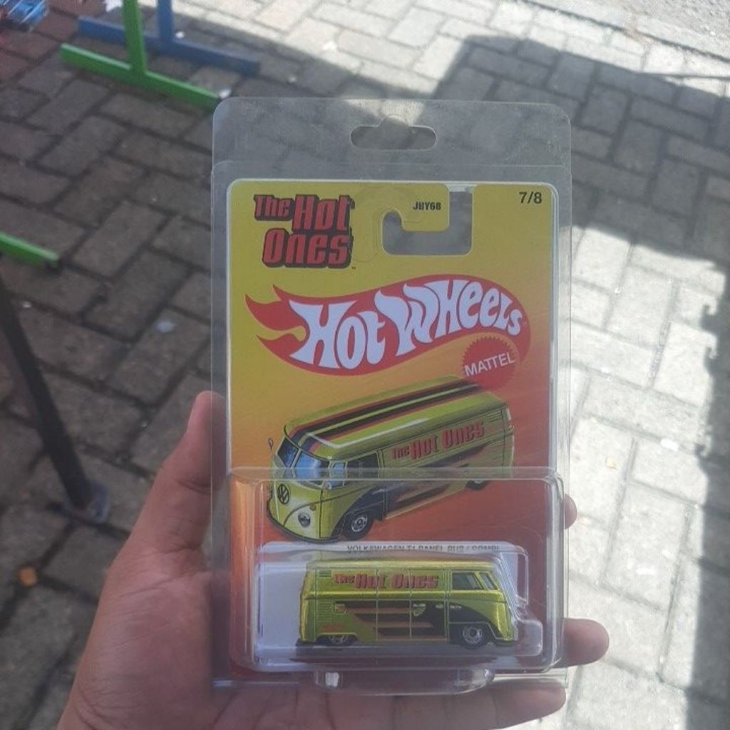 vw T1 panel bus hotwheels