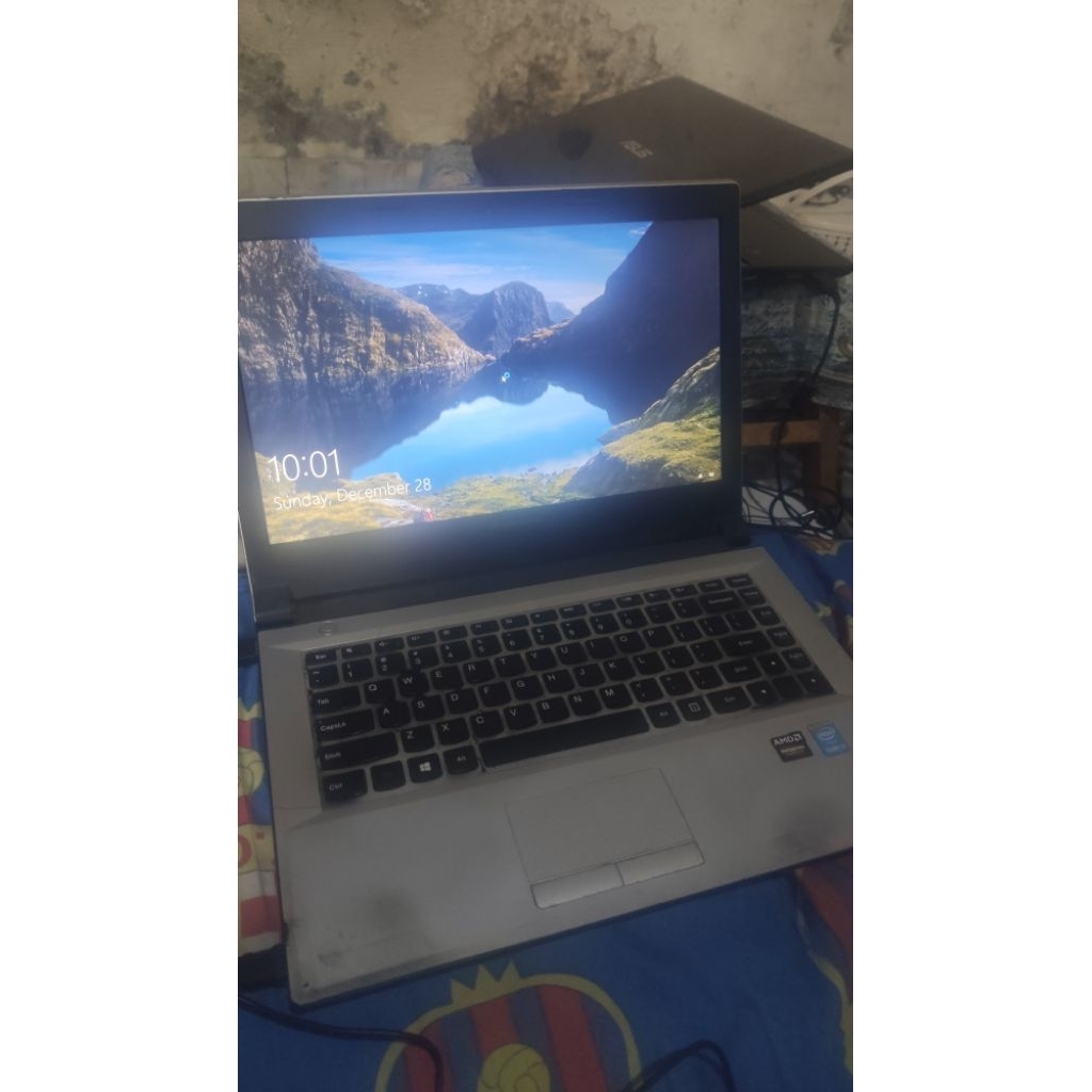 Lenovo IdeaPad 305