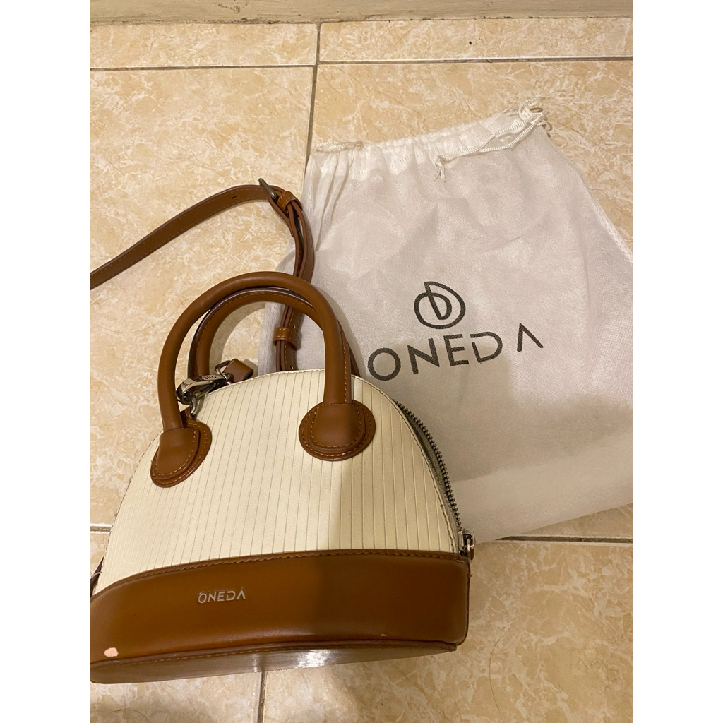 PRELOVED ORI ONEDA