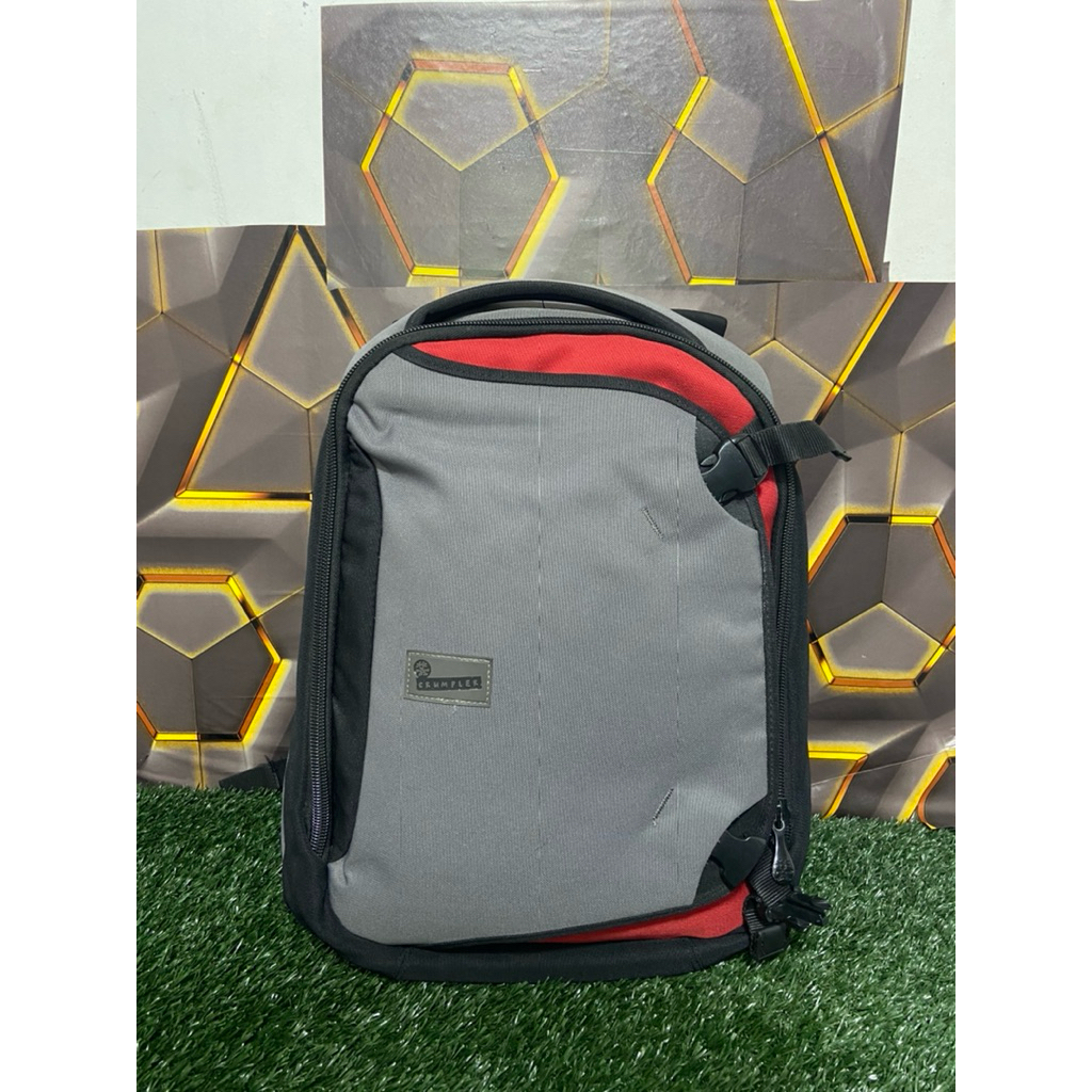backpack crumpler