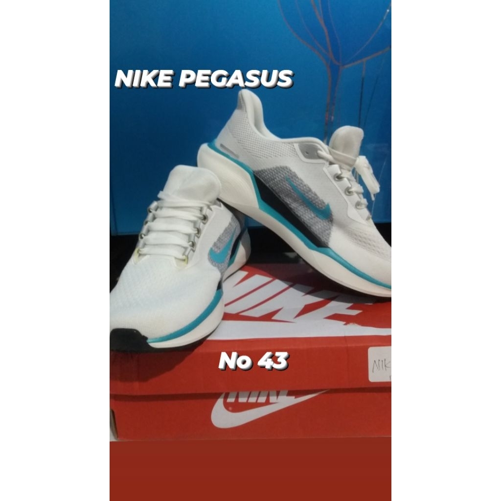 sepatu nike running putih hijau