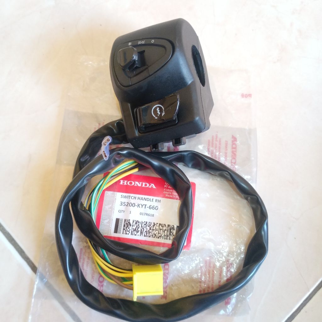 Saklar Kanan Holder Scoopy Saklar Lampu Handle Switch