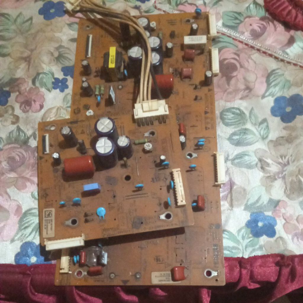 mesin tv LG plasma 42