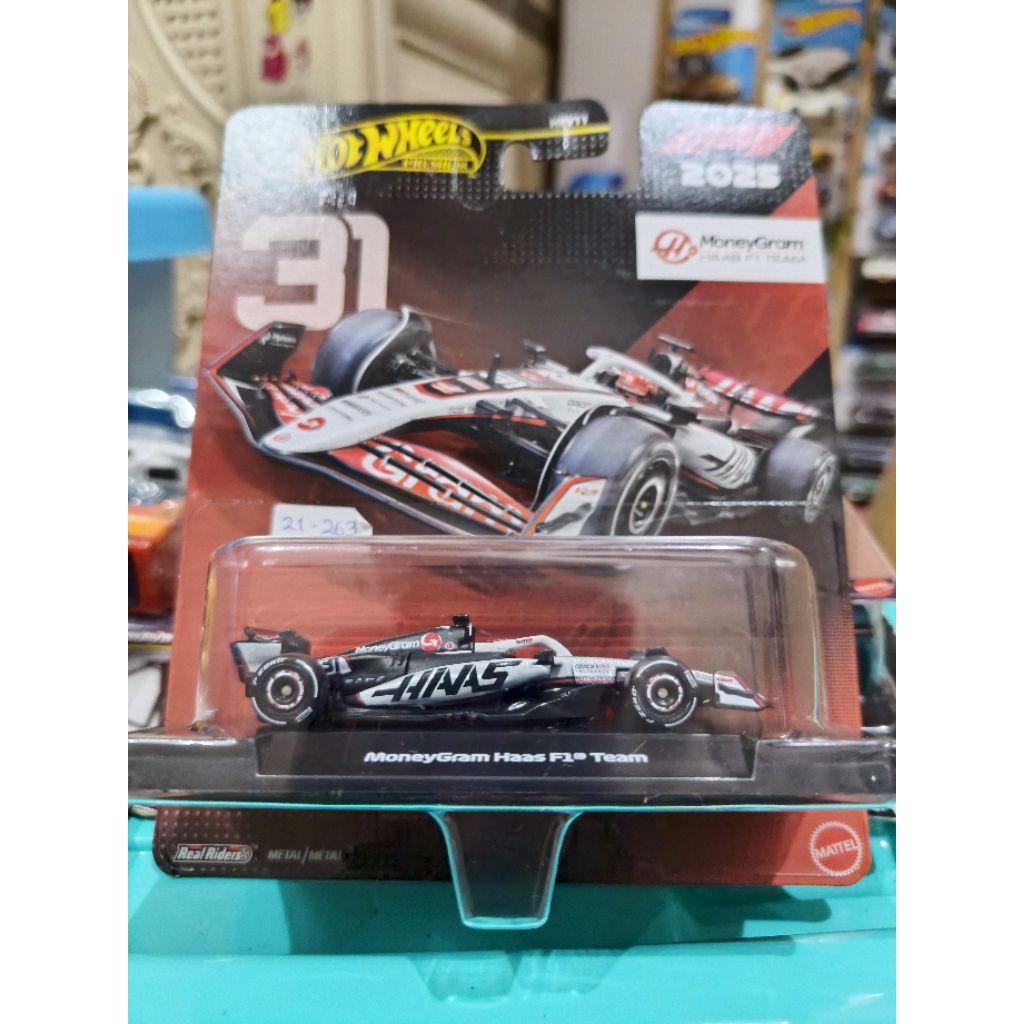 Hotwheels F1 Premium Moneygraam HAAS F1 Team #31