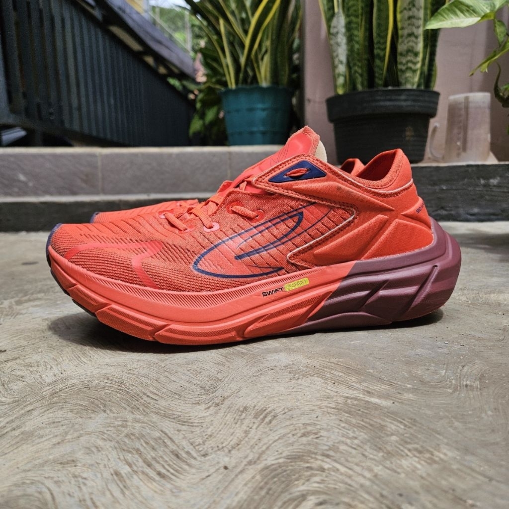 SEPATU 910 SIZE 41 (26,8 cm)