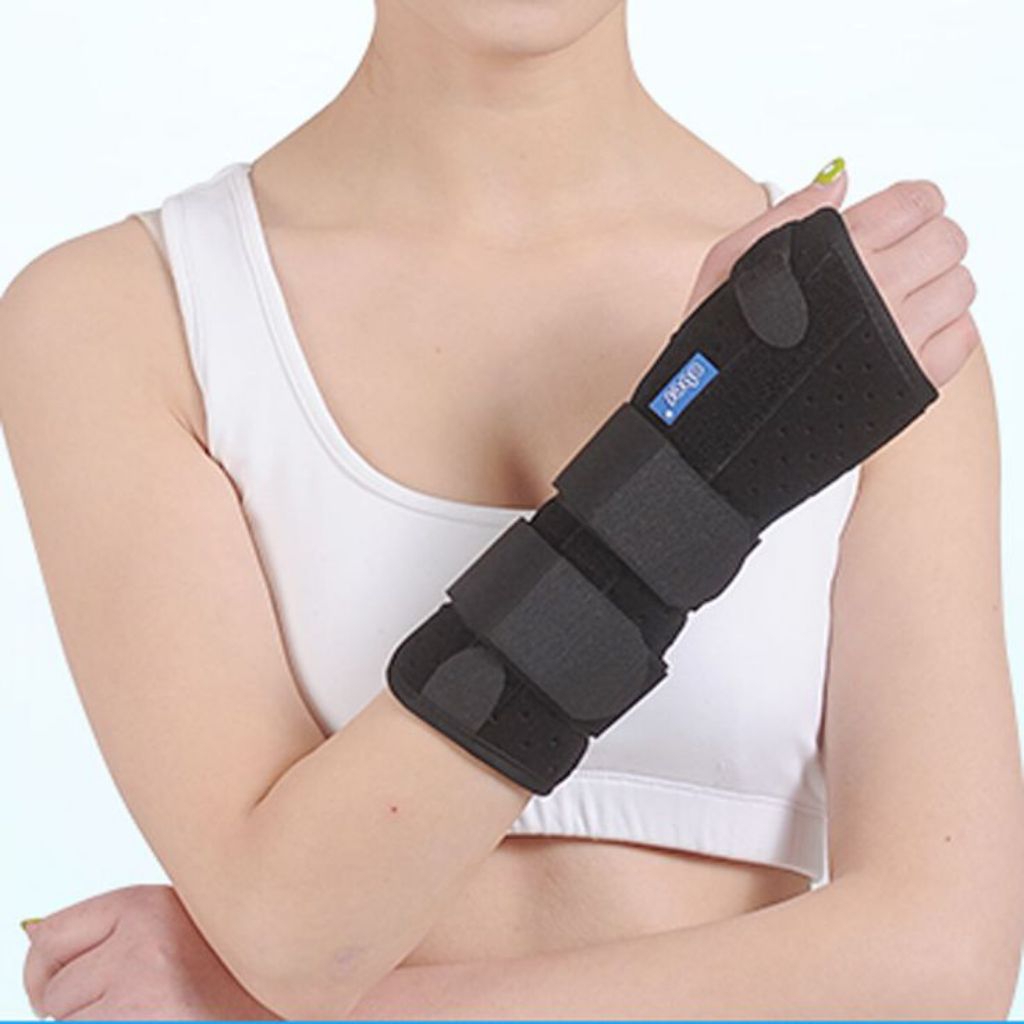 wrist splint CTS pelindung patah tulang