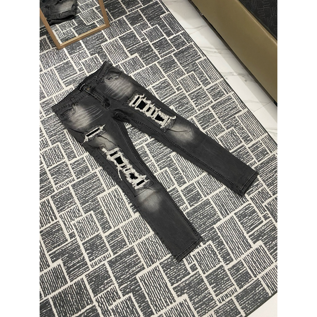 PRELOVED WEIRD JEANS DARK GREY RIPPED