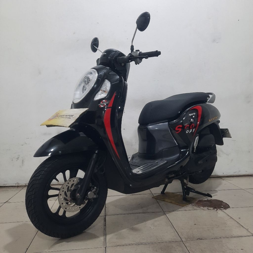 Honda Scoopy tahun 2021 Motor Bekas Berkualitas