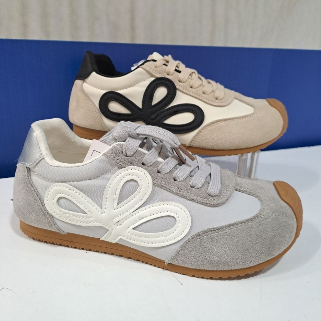 sepatu sneakers wanita lawrensia