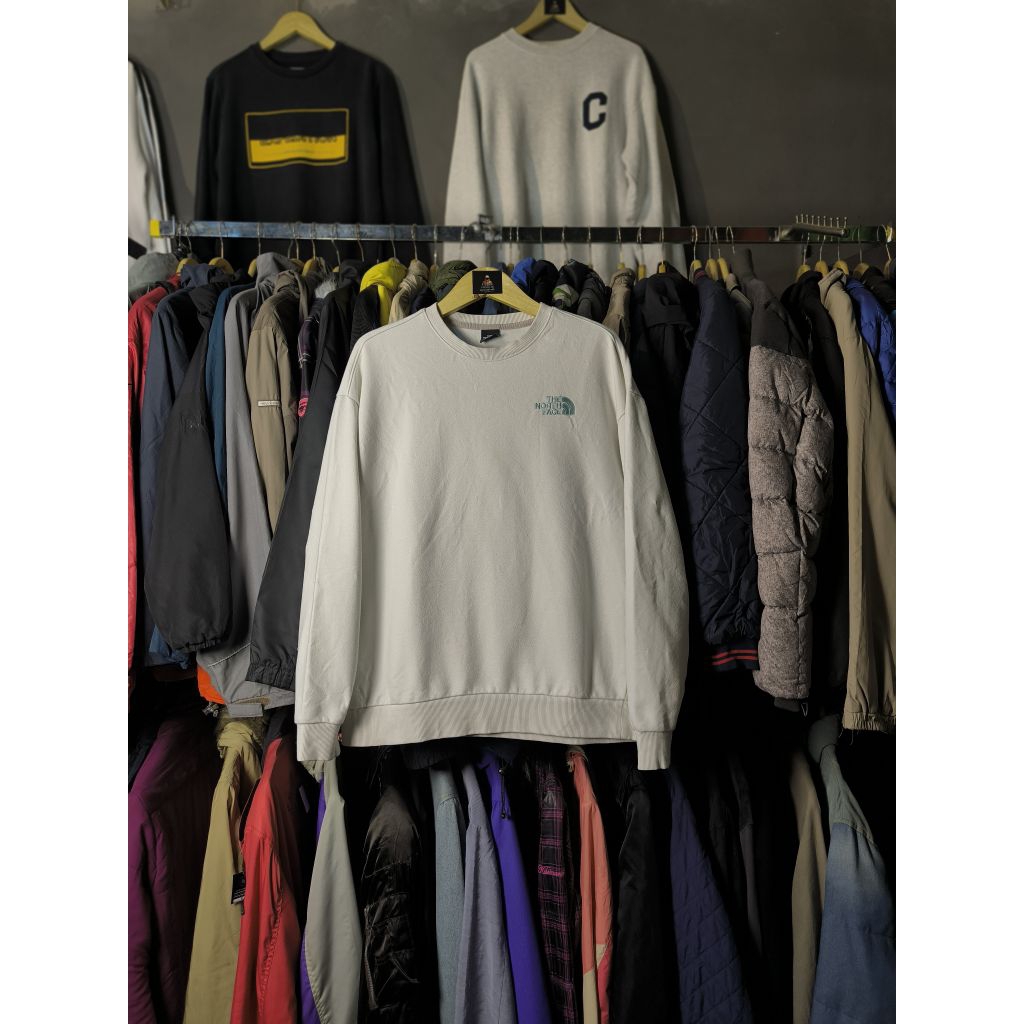 crewneck tnf big logo