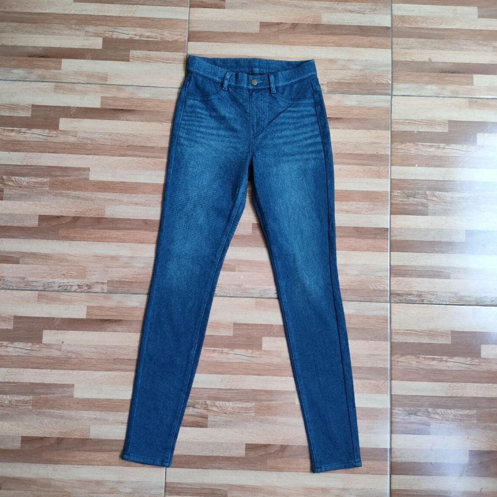 Uniqlo Heattech Celana Jeging Wanita