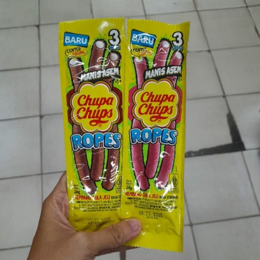 Chupa Chups Candy Ropes permen 24gr rasa COLA / STRAWBERRY