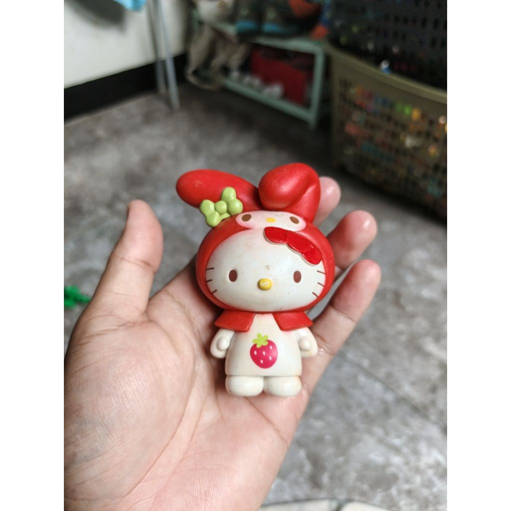 figure hello kitty yoshinoya my melodi