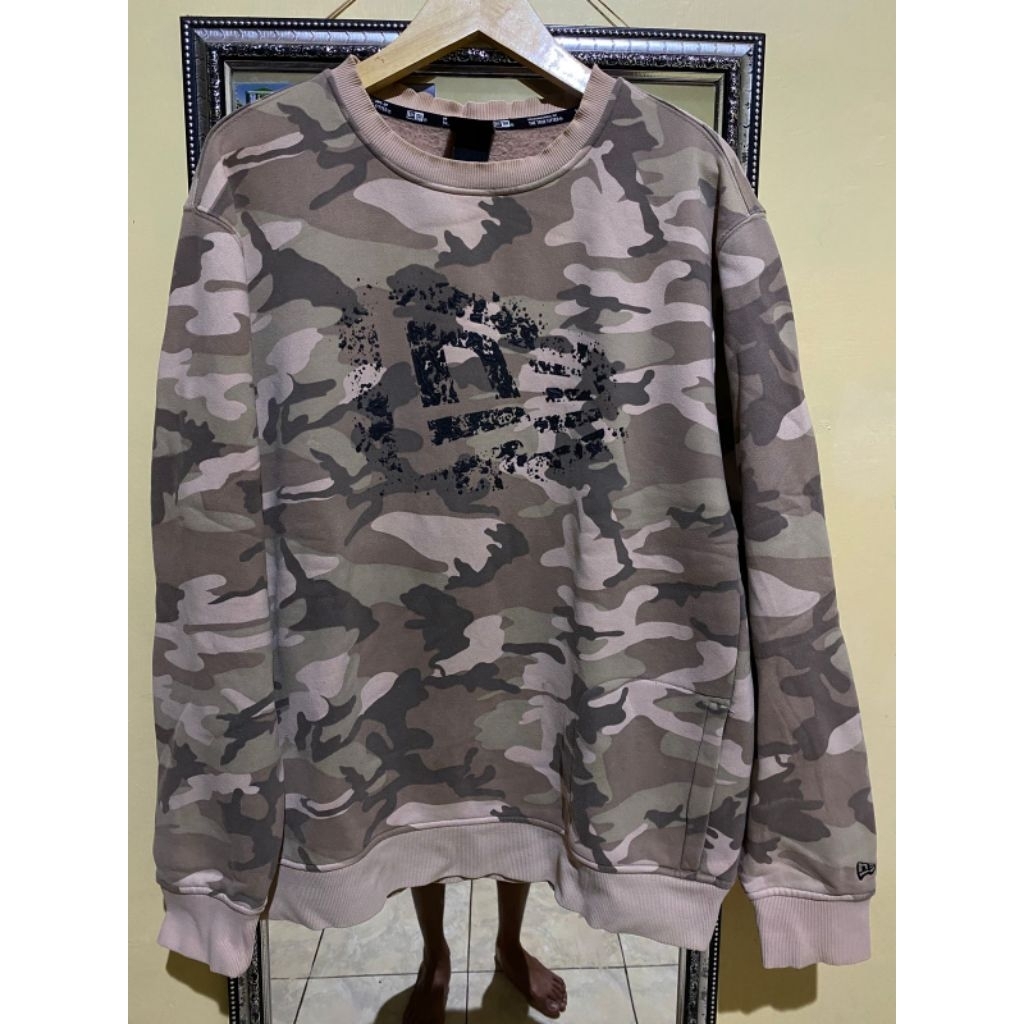 crewneck new era camo