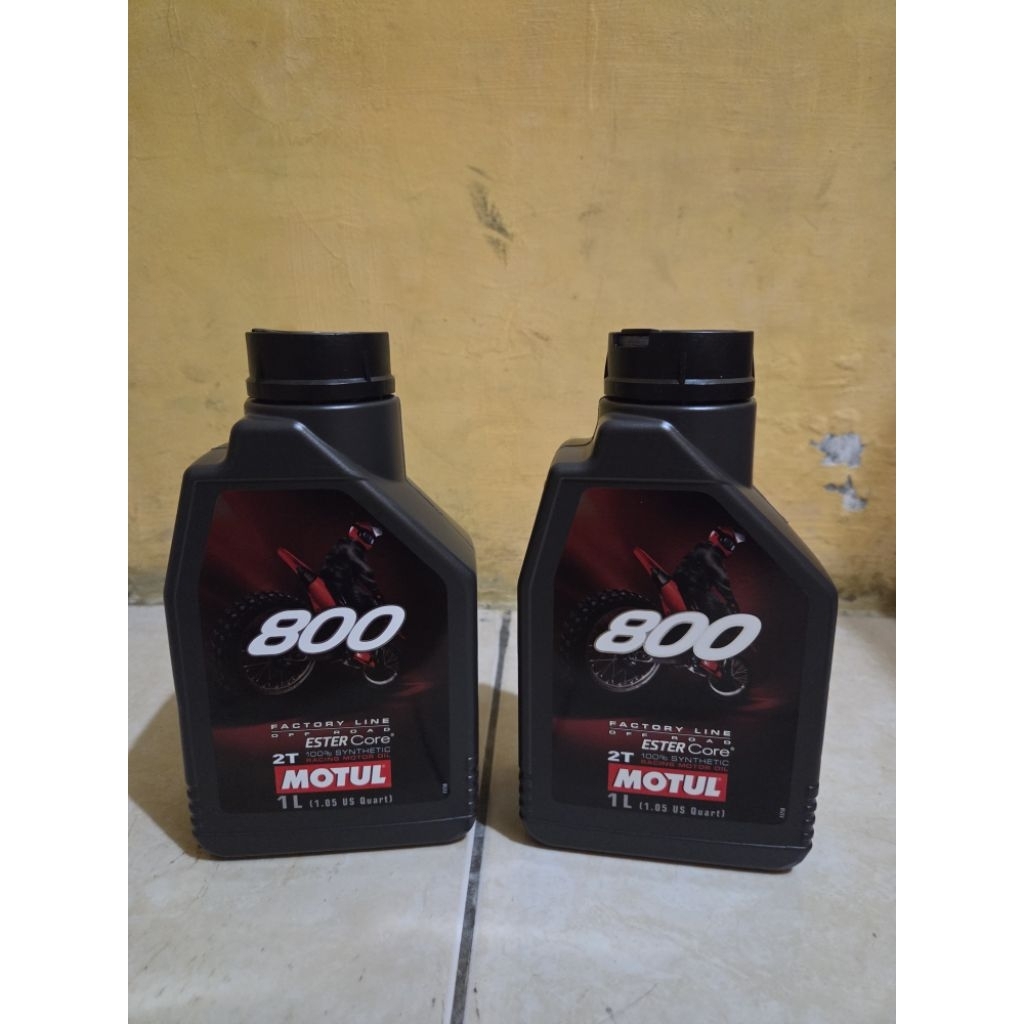 Oli samping Motul 800