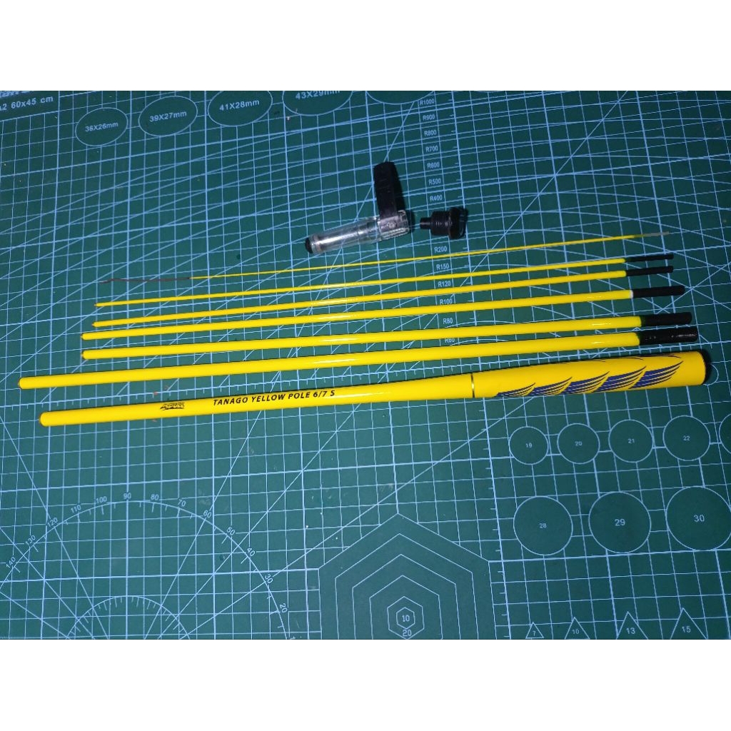 Ispull tanago yellow pole