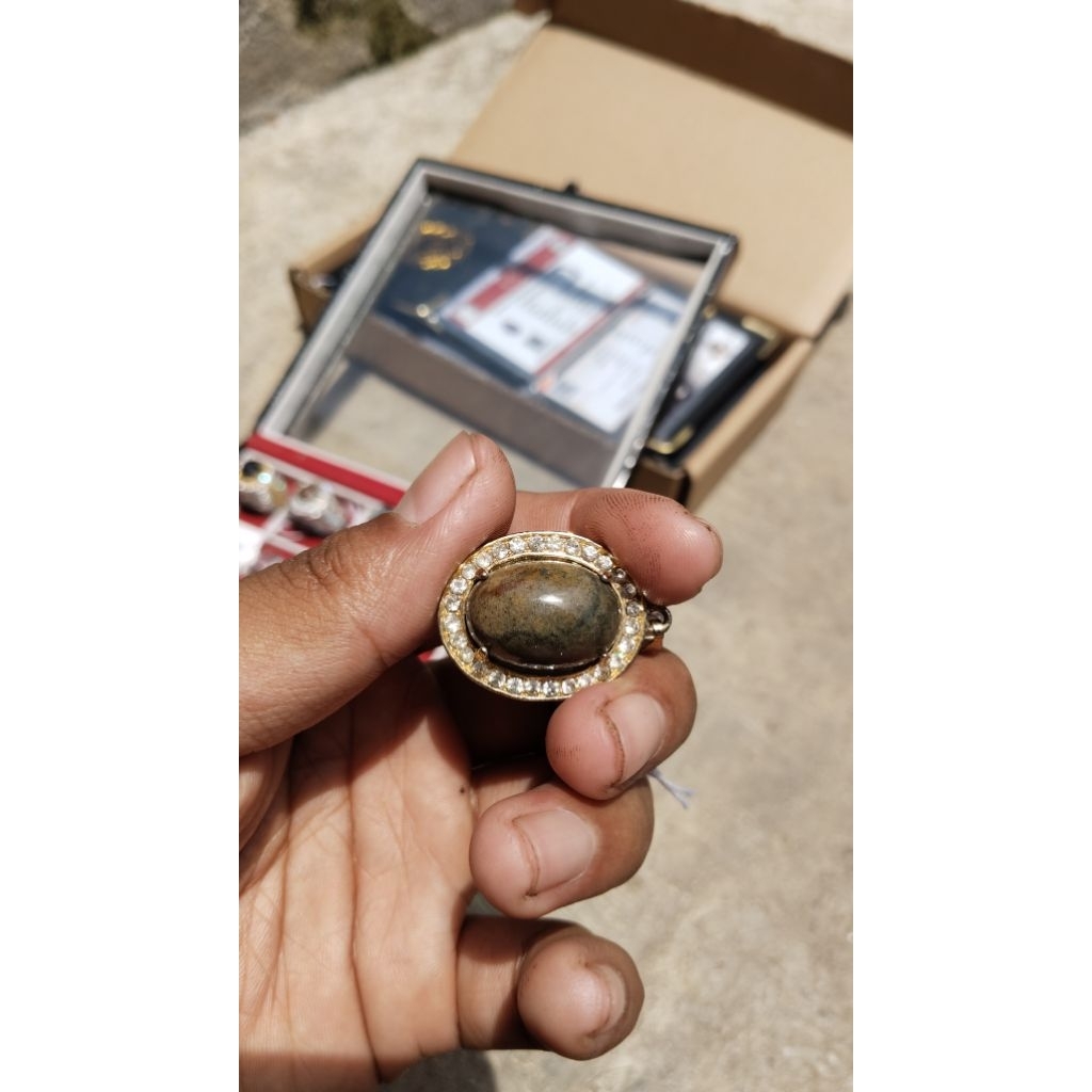 Natural liontin batu akik pasir emas