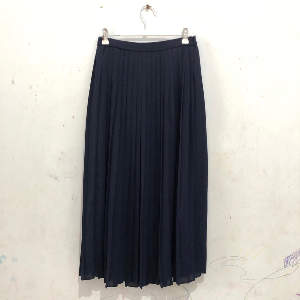 UNIQLO Rok Plisket Rapi Navy