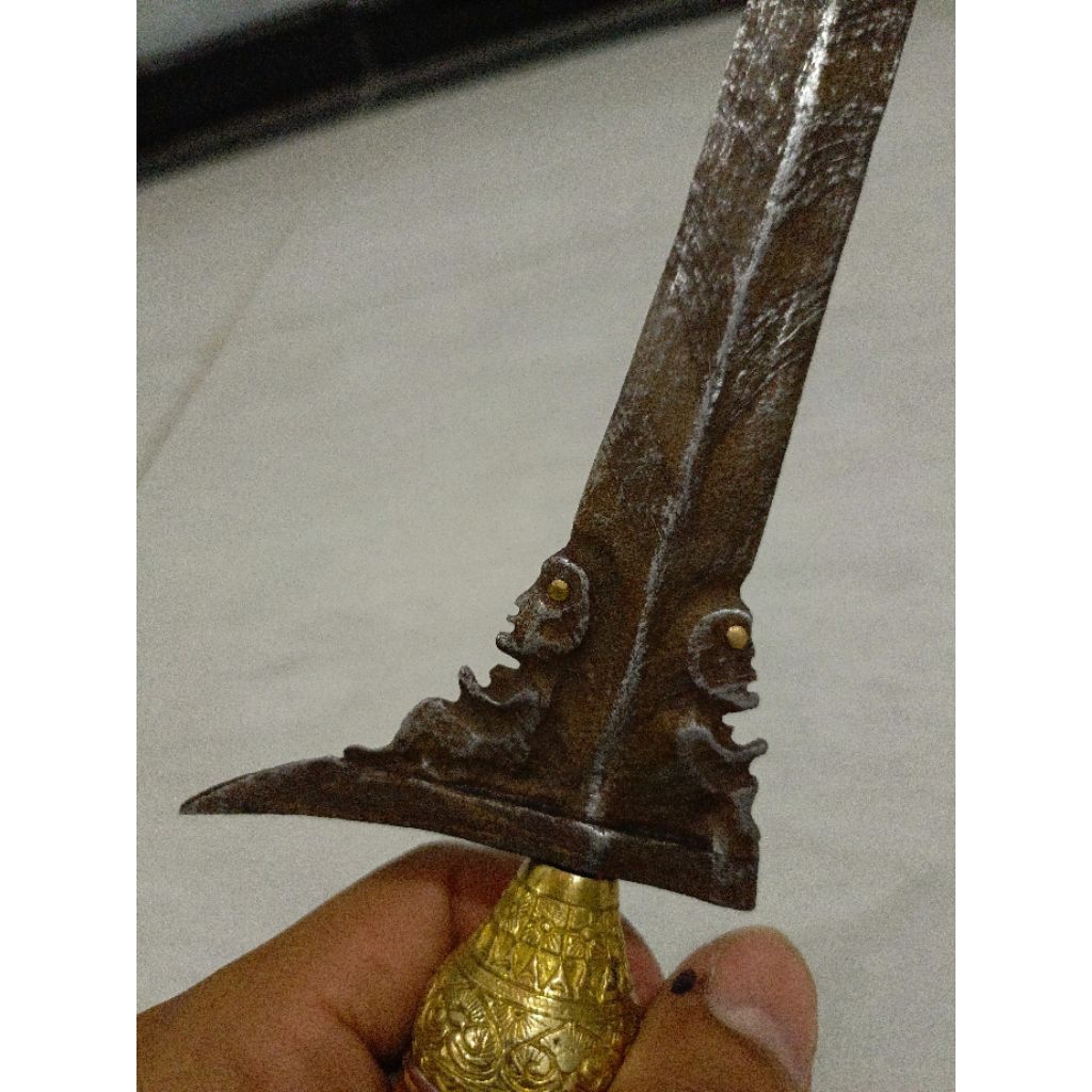 Bekas ageman juragan beras keris omyang jimbe pamor rongenduru