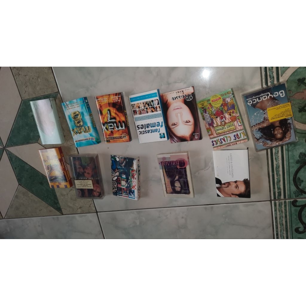 Jual cover doank tanpa kaset pita. Cassettes tape cover only
