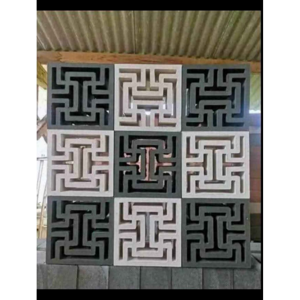 Roster beton minimalis/motip kaligrafi/ventilasi udara