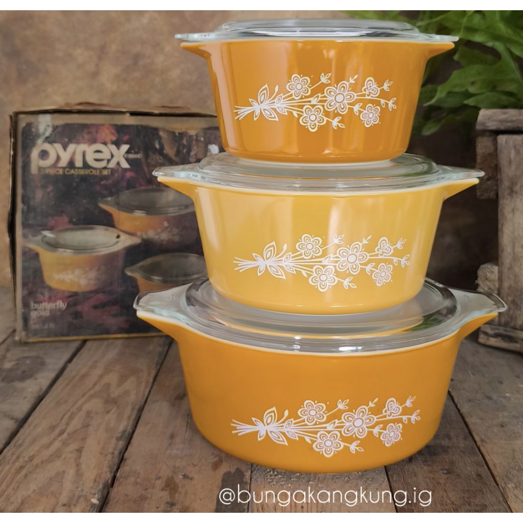 Casserole Pyrex USA set NOS butterfly gold