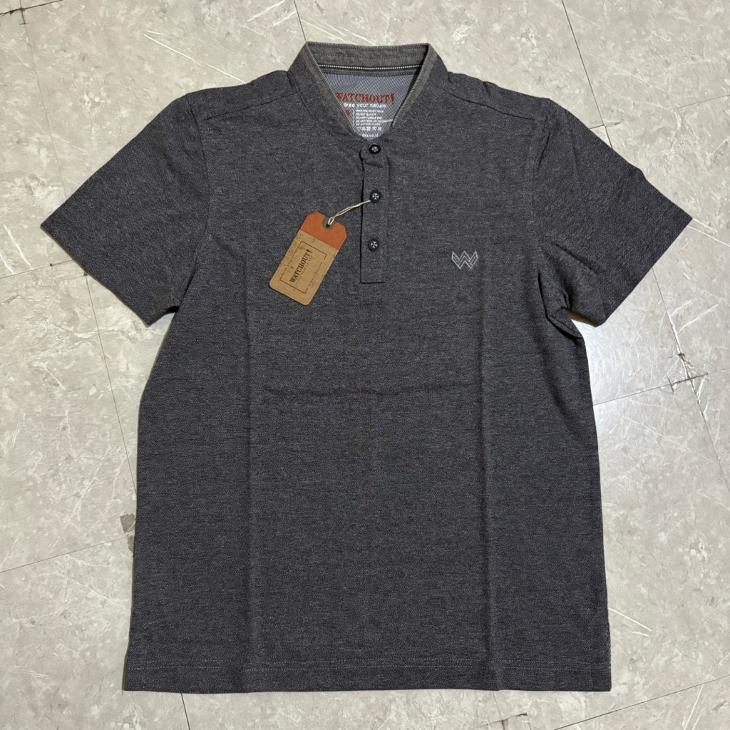 kaos kerah Shanghai Watchout pria original WK401200023