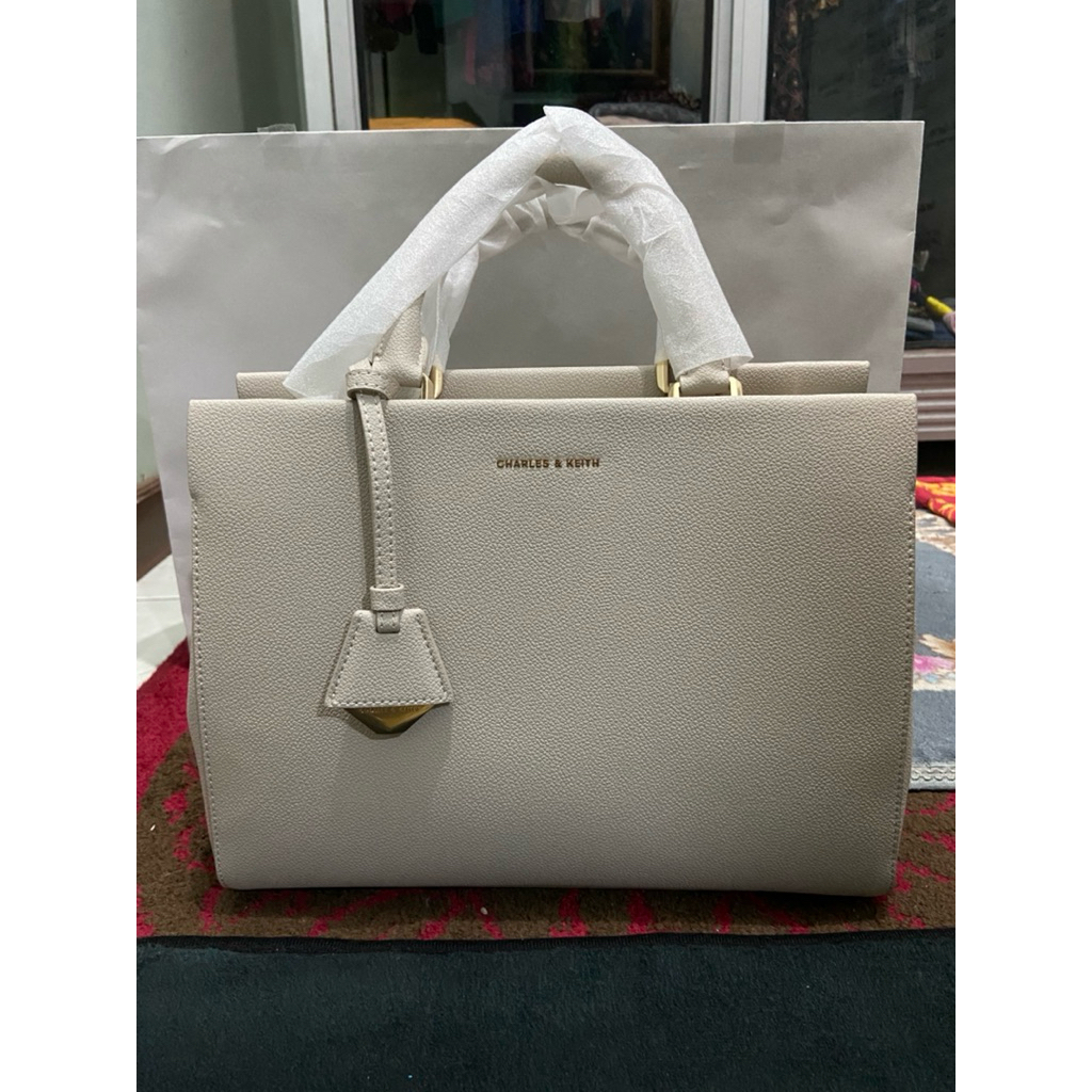 Charles&Keith - Top Handle Mirabelle Structured - Ivory