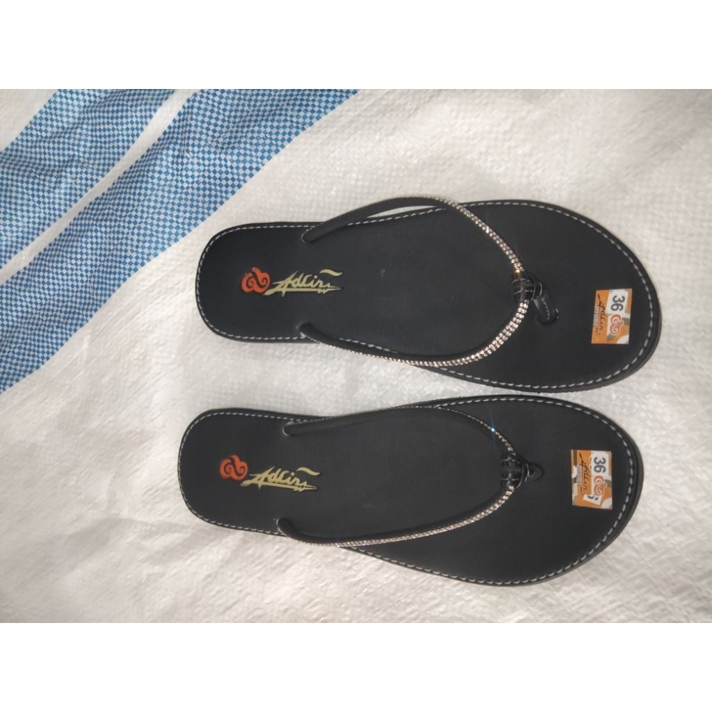 Sandal Jepit Slip on Merk Adlin By Sendal Tasik