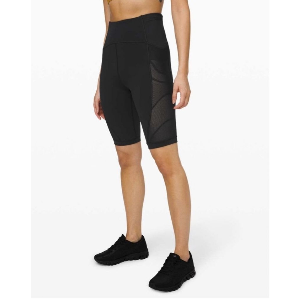 Lulu lemond Sheer will High Rise Short