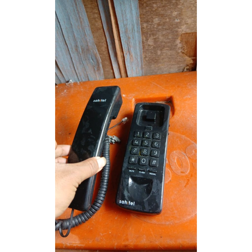 telepon 75rb  jadul antik kuno lawas vintage display mati