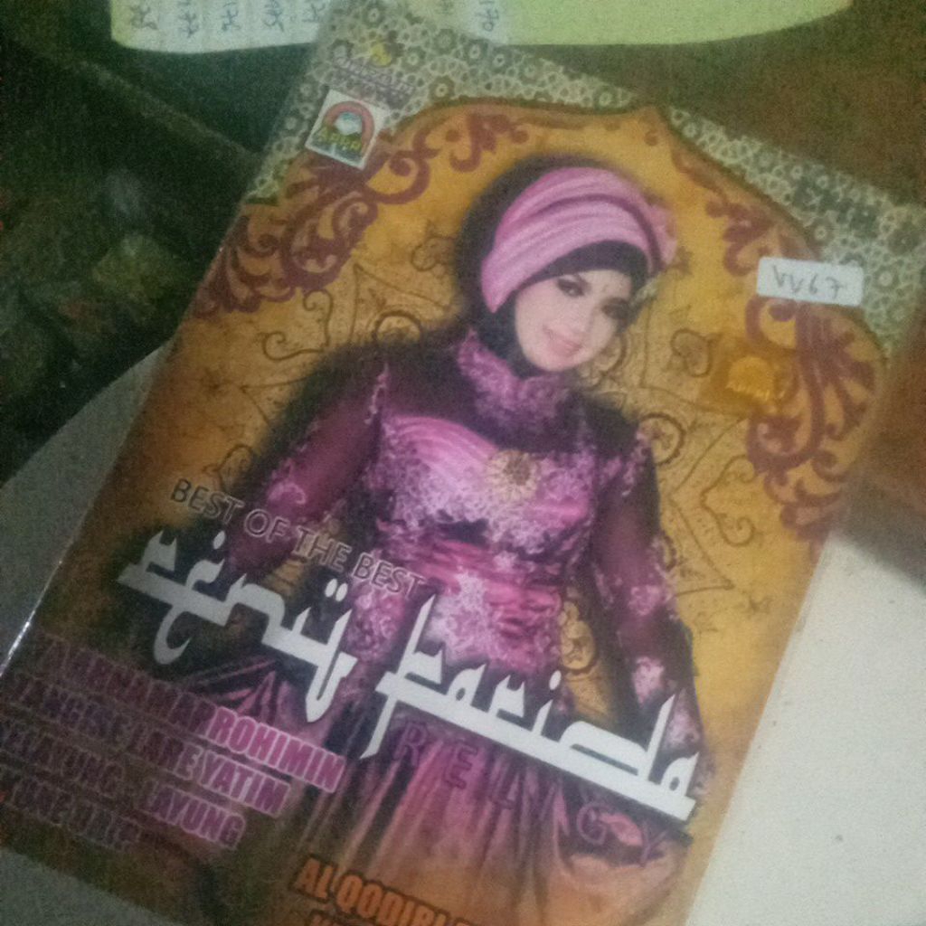 VCD RENY FARIDA VV67