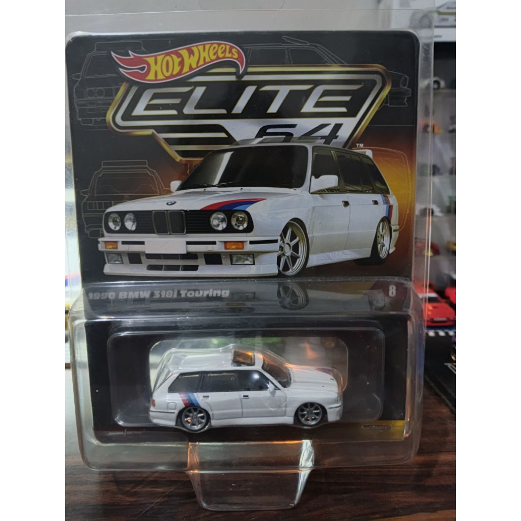 Hot Wheels Elite64 BMW 318I Touring