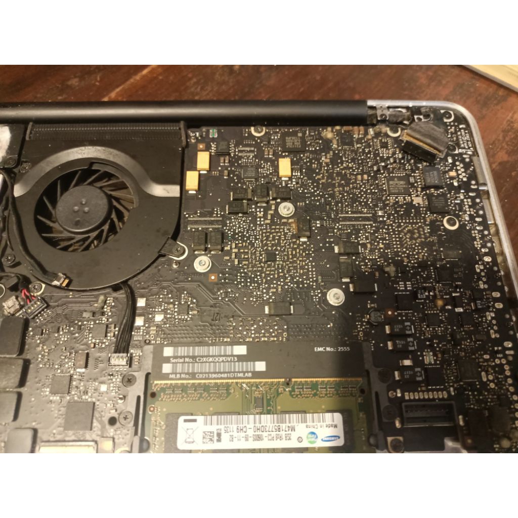 Logicboard macbook pro 2011