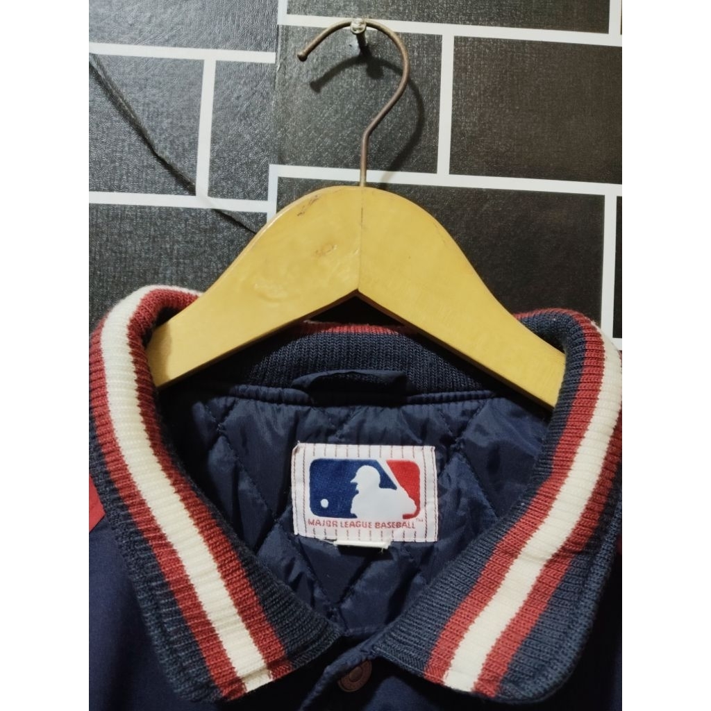 Varsity Indians MLB 2 warna