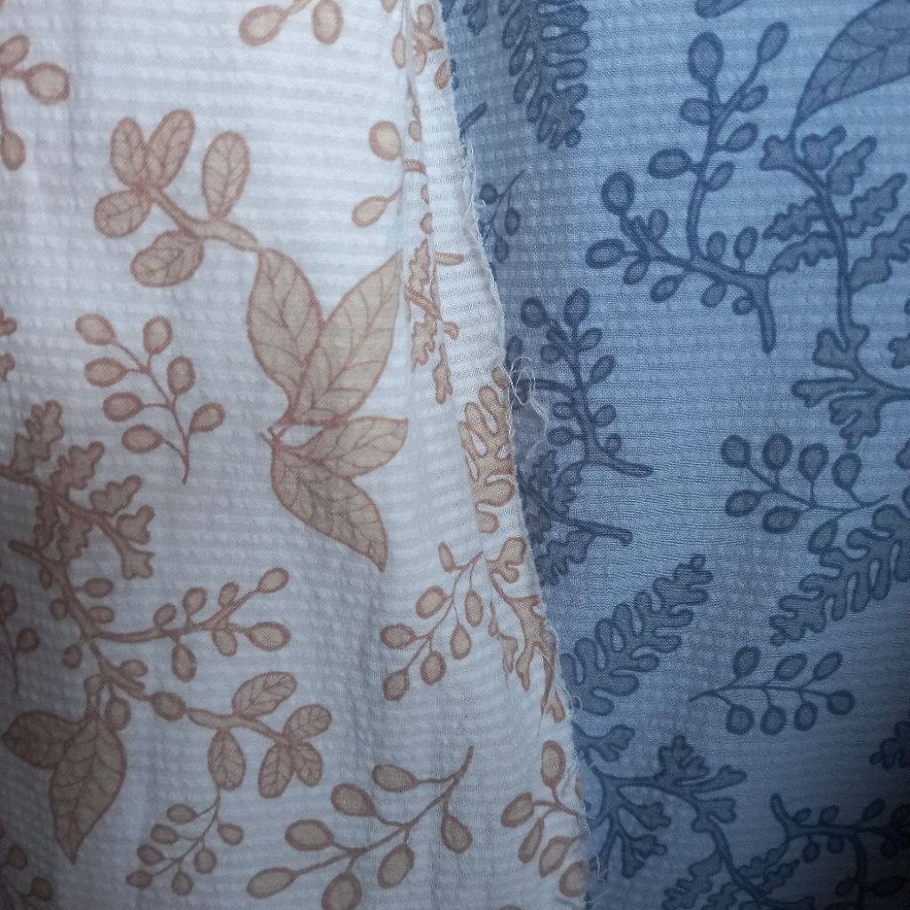 1/2 meter Kain Crinkle (2 Warna) | Bahan Crinkle | Kain Meteran | Crinkle Motif | Bahan Import