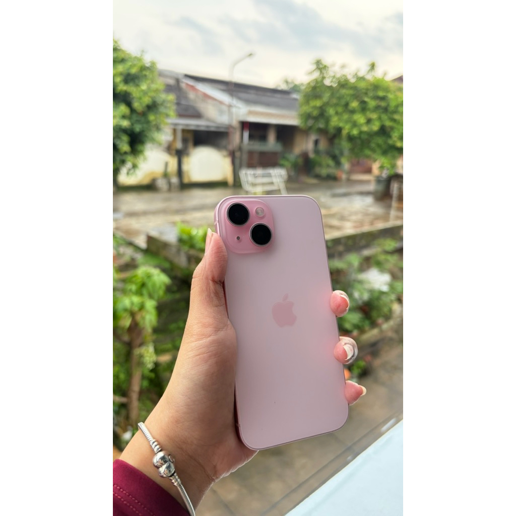 IPHONE 15 PINK 128 GB SECOND