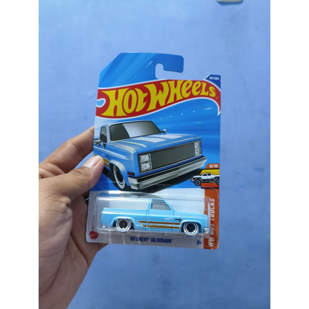 Hot Wheels 83' Chevy Silverado