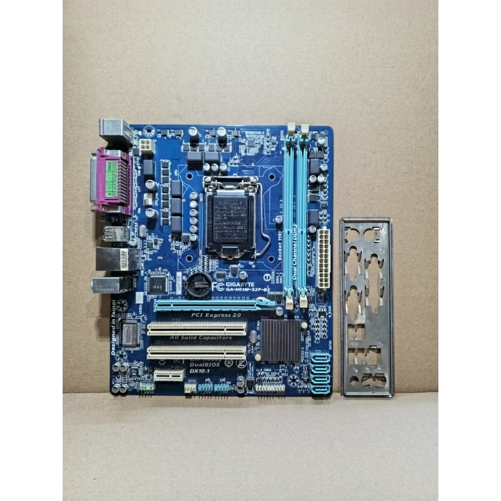 MOTHERBOARD GIGABYTE H61 BEKAS PAKAI NORMAL