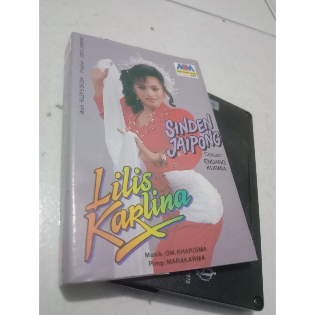Kaset Pita Lilis Karlina