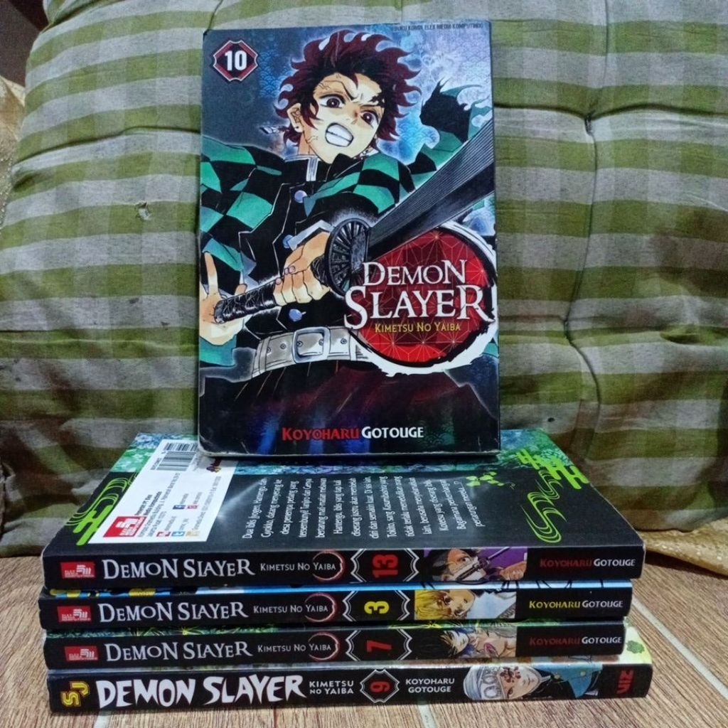 komik demon slayer,cabutan harga satuan,buku baik used seken bekas preloved original