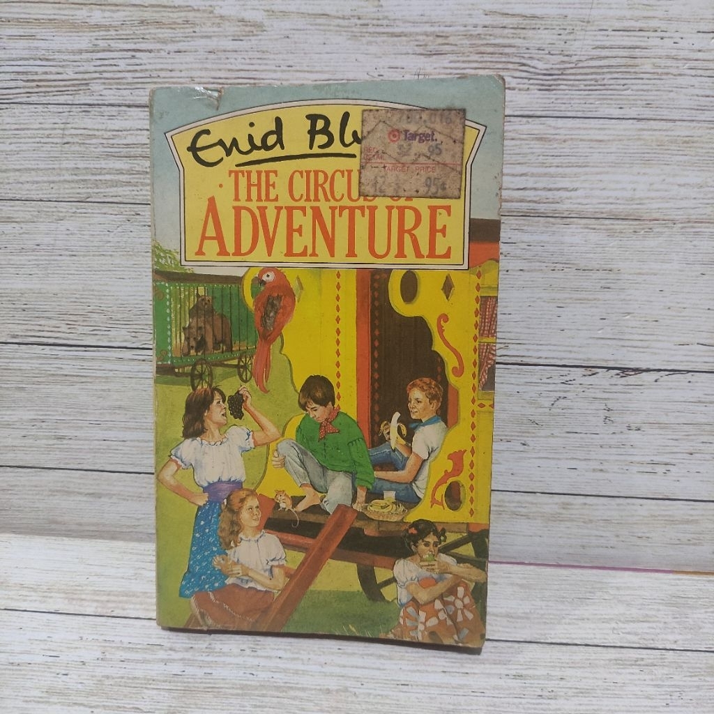 Novel enid Blyton - The Circus of Adventure (english version)