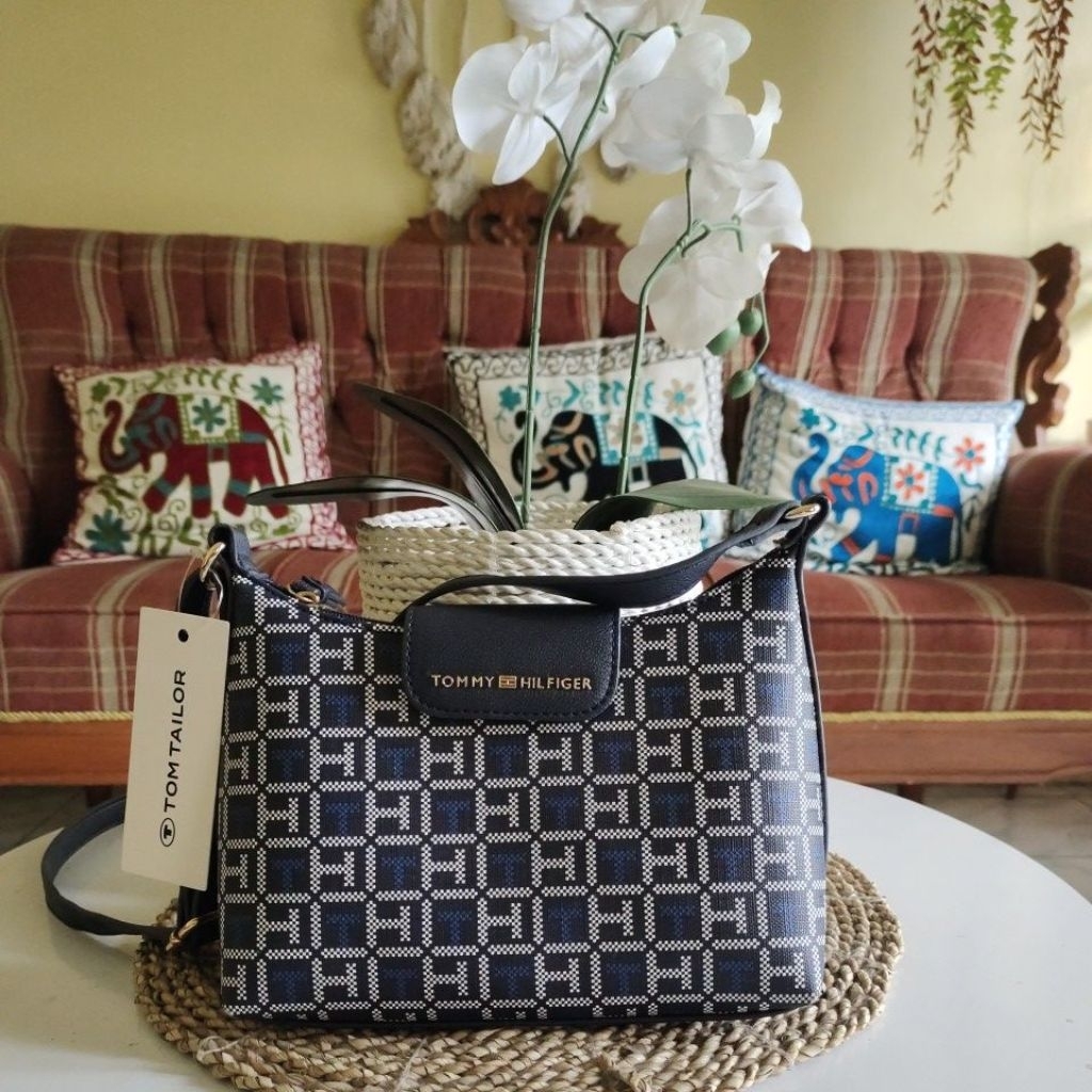 Tas sling TomyHilfiger monogram PL