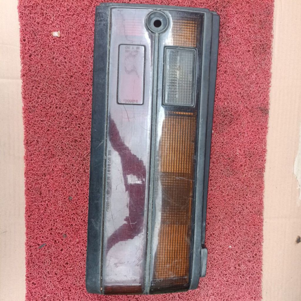 Stoplamp Kanan TXC Honda Accord Executive 84-86